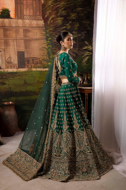#usaindians #ukindians #ukindianfashion #ukpakistanifaishon #ukpakistaniclothes #ukpakistani #canadafashion #australiaindians #australianpak #newarrivals #pakistanisuits #indianwedding #sareefashion #pakistaniwedding #womensfashion #weddingsarees #maxidress #weddingseason #lehengacholi #shalwarkameez #shalwarkameezsuit #lehengacollection  Elegant Pakistani Embroidered Bridal Wedding Stitched Dresses Collection