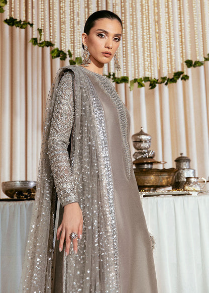 #usaindians #ukindians #ukindianfashion #ukpakistanifaishon #ukpakistaniclothes #ukpakistani #canadafashion #australiaindians #australianpak #newarrivals #pakistanisuits #indianwedding #sareefashion #pakistaniwedding #womensfashion #weddingsarees #maxidress #weddingseason #lehengacholi #shalwarkameez #shalwarkameezsuit #lehengacollection  Elegant Pakistani Embroidered Bridal Wedding Stitched Dresses Collection