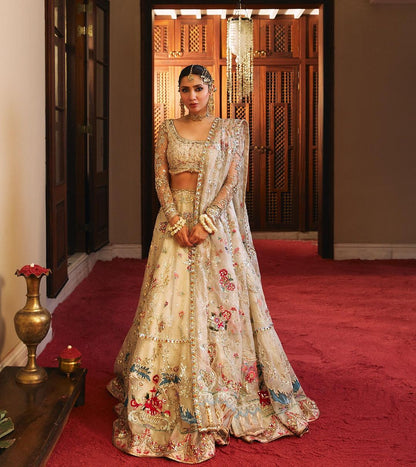 #usaindians #ukindians #ukindianfashion #ukpakistanifaishon #ukpakistaniclothes #ukpakistani #canadafashion #australiaindians #australianpak #newarrivals #pakistanisuits #indianwedding #sareefashion #pakistaniwedding #womensfashion #weddingsarees #maxidress #weddingseason #lehengacholi #shalwarkameez #shalwarkameezsuit #lehengacollection  Elegant Pakistani Embroidered Bridal Wedding Stitched Dresses Collection