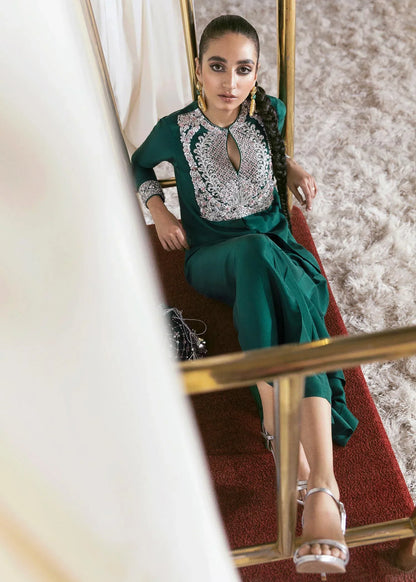 #usaindians #ukindians #ukindianfashion #ukpakistanifaishon #ukpakistaniclothes #ukpakistani #canadafashion #australiaindians #australianpak #newarrivals #pakistanisuits #indianwedding #sareefashion #pakistaniwedding #womensfashion #weddingsarees #maxidress #weddingseason #lehengacholi #shalwarkameez #shalwarkameezsuit #lehengacollection