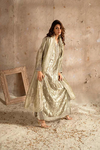 Hafsa Malik olive